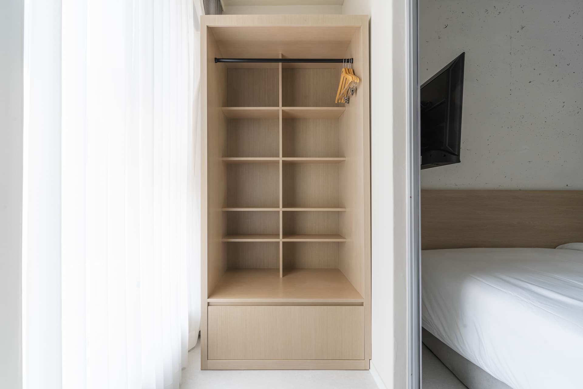 Standard Double Residence