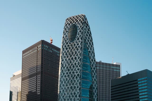 生活・行政・ショッピングが揃う中心地